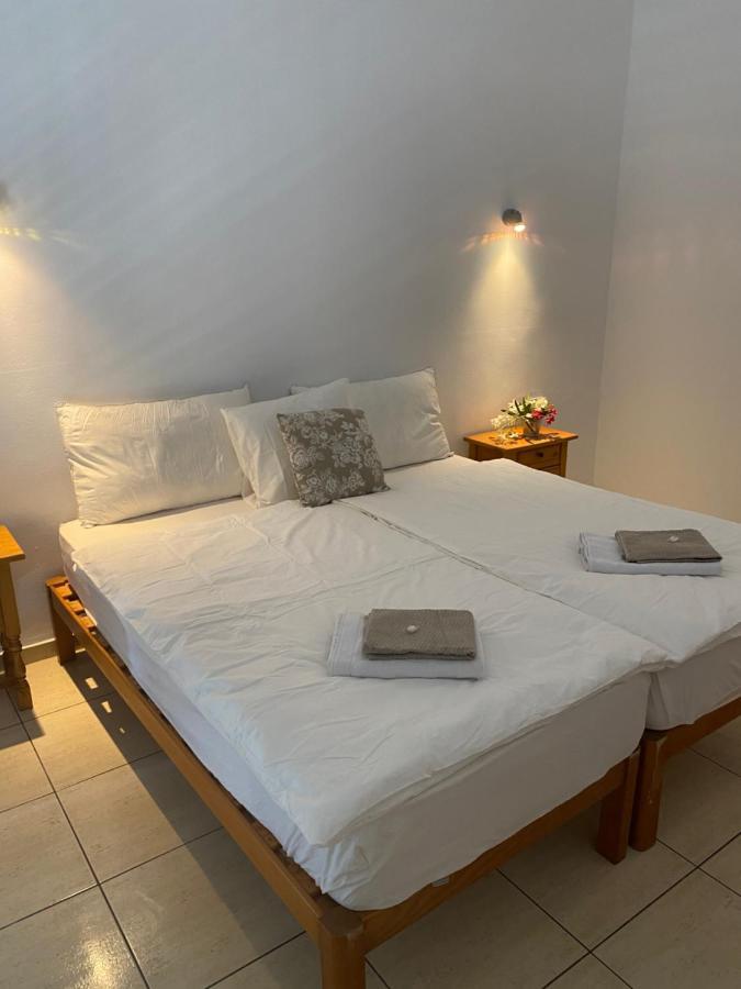 Hostal Villa Senese Peguera Luaran gambar